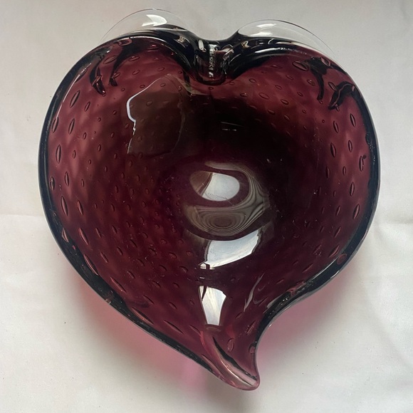 Murano Bullicante hand blown heart-shaped art glass trinket dish - Main Image